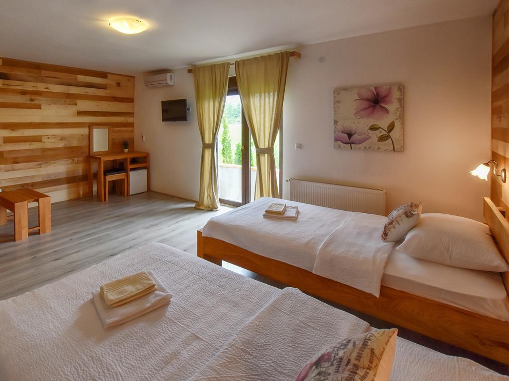 Villa Stone Rakovica Luaran gambar